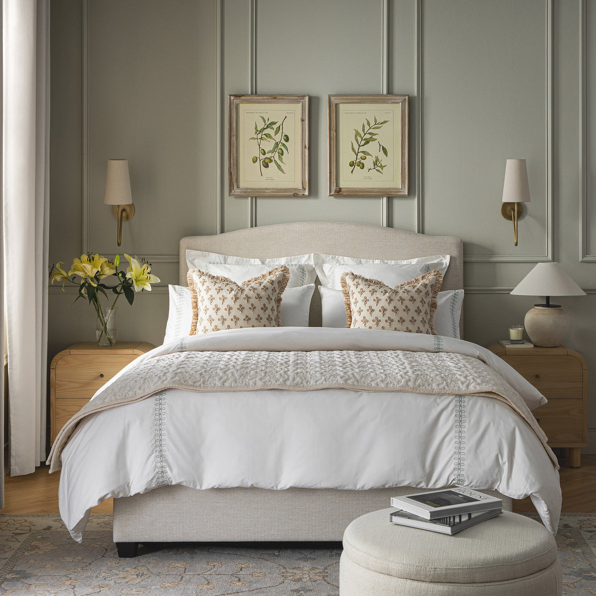Chilworth Upholstered Ottoman Storage Bed in Ivory Weave Fabric
