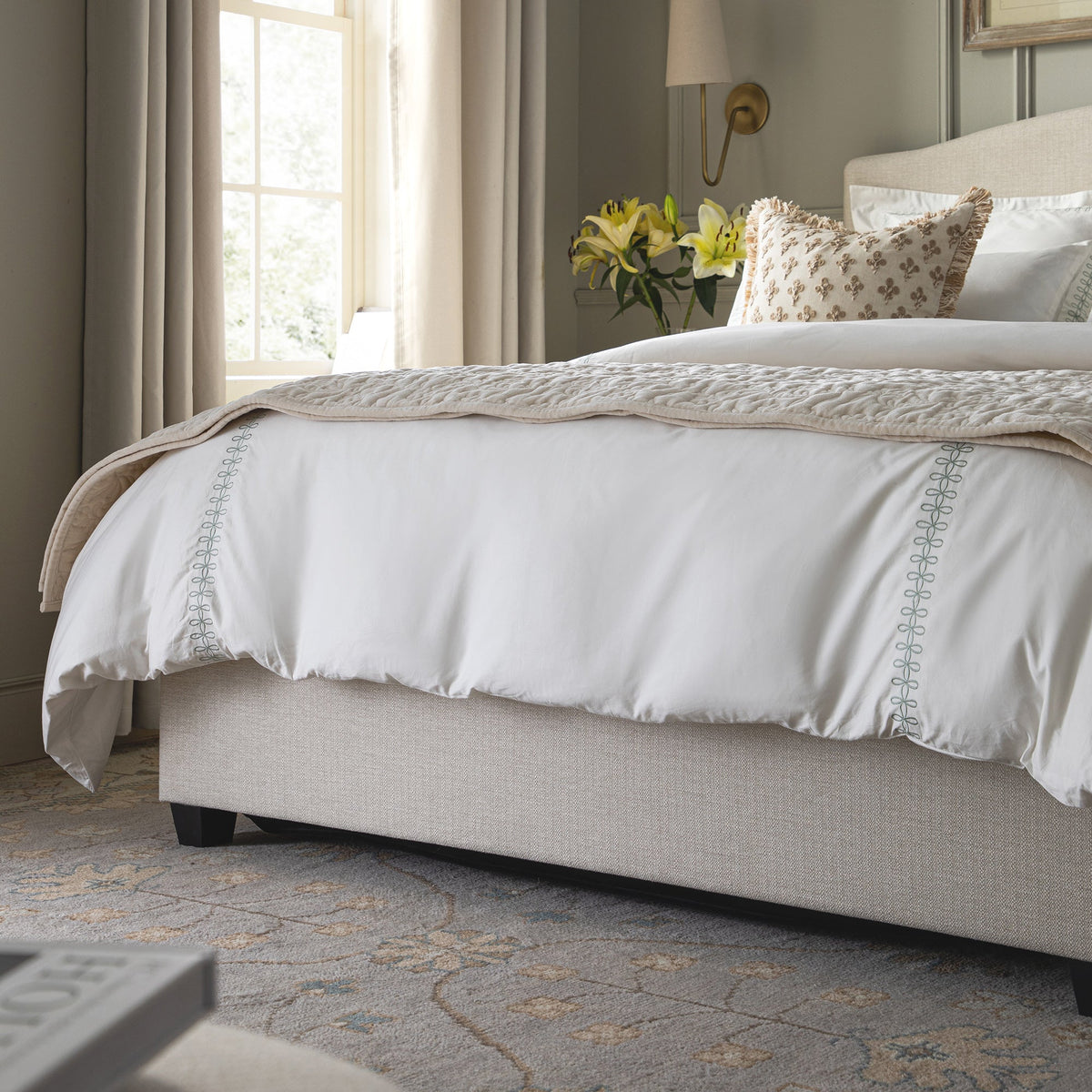 Chilworth Upholstered Ottoman Storage Bed in Ivory Weave Fabric