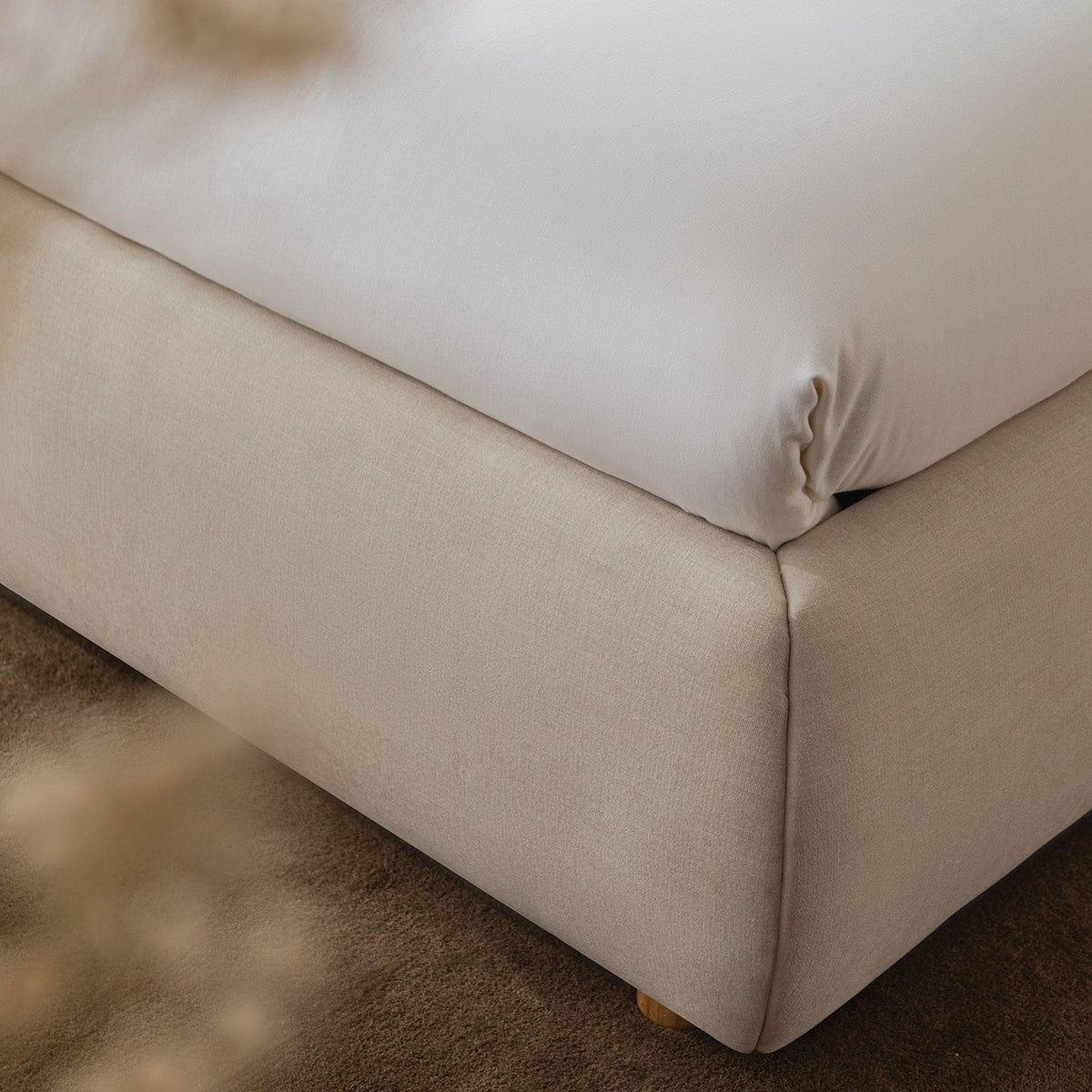 Astrid Ruched Wingback Bed in Ivory Chenille