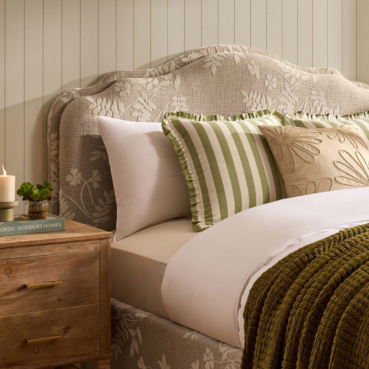 Wiltshire Ottoman Storage Bed - Jacquard Floral — view 7